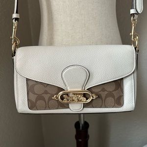 **Authentic Coach Cream Leather Crossbody Purse with Gold Hardware**